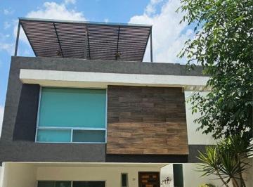 Casa de 4 habitaciones, San Andrés Cholula · Venta de Casa Parque Campeche 4 Recamaras Frente a Plaza Barrio Cascatta