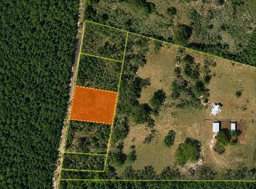 1 · Terreno de 1,907 m² en Conkal