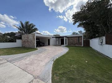 1 · Casa de Una Planta en Venta con Terreno de 900 m² en La Rejoyada