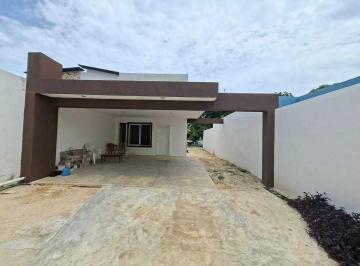 1 · Casa en Venta en Leandro Valle, Gran Terreno de 690 M&sup2;,piscina