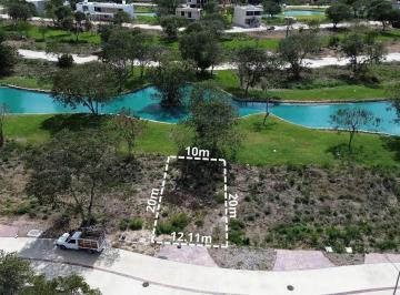 1 · Terreno en Venta en Altozano con Vista Al Lago
