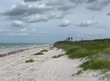 1 · Terreno Frente Al Mar y La Ría en Venta en El Cuyo