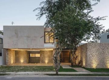 1 · Casa en Venta en Privada Manantiales de Cocoyoles