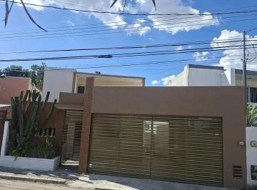 1 · Casa en Renta en La Colonia Maya