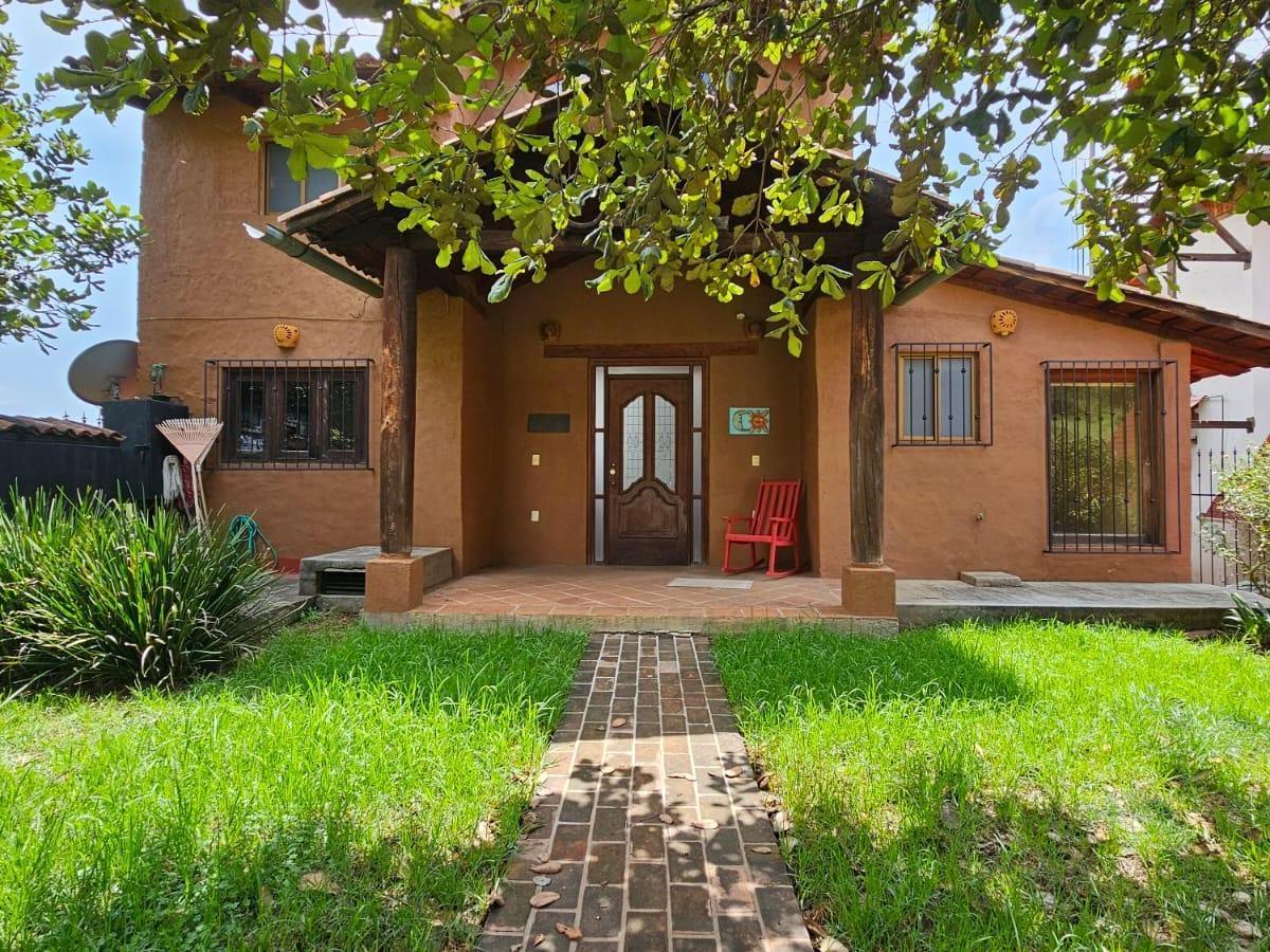 Cabin-Style House for Sale in Villas del Sol, Pátzcuaro, with View