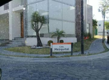 Casa de 3 habitaciones, Ocoyucan · En Renta Casa en Parque Durango, en Esquina, Lomas III, Sobre El Bv. Lomas de Angelopolis. Puebla