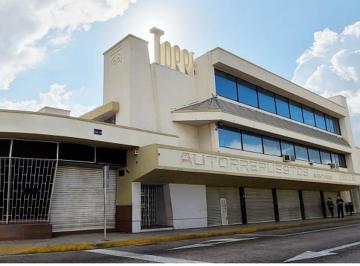 1 · Edificio Comercial en El Centro Histórico