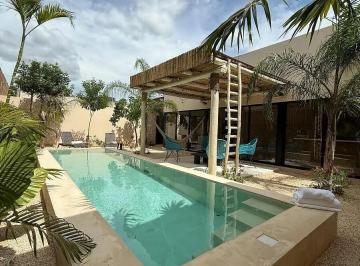 1 · Casa en Venta de Una Planta con 3 Recámaras en Cholul