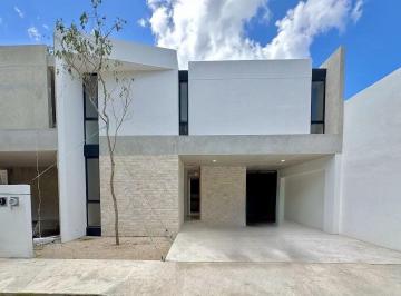 1 · Casa con Recámara en Planta Baja a Estrenar en Febrero 2026