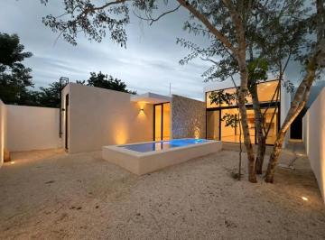 1 · Casa de Una Planta en Venta en Privada Residencial Silvesta