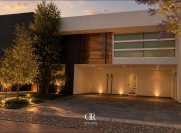 Casa · 625m² · 4 Recámaras · 6 Estacionamientos · Casa en Venta en El Campanario, Querétaro
