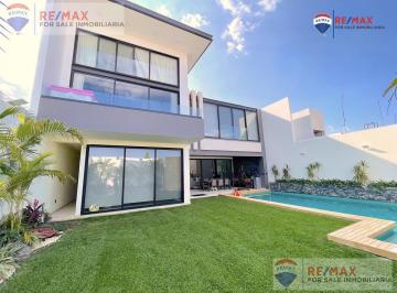 Venta de casa con alberca en Cuernavaca · Venta de Residencia en El Fracc. Real Tétela, Cuernavaca, Morelos…clave 4088