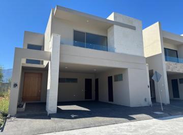 Casa · 305m² · 3 Recámaras · 2 Estacionamientos · Casa en Venta Amorada Privada Residencial, Carretera Nacional, Santiago