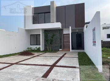 Casa · 200m² · 3 Recámaras · 2 Estacionamientos · Casa en Venta Lomas de La Rioja
