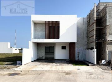 Casa · 186m² · 3 Recámaras · 2 Estacionamientos · Venta de Casa en Punto Lomas Residencial