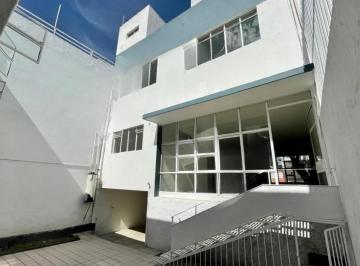 Casa de 4 habitaciones, Guadalajara · Casa en Venta en Arcos Vallarta a Dos Cuadras de La Minerva.