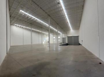 Bodega comercial , Chihuahua · Bodega 2,870 m² // Sub Compartida (Trifasica) //al Norte.