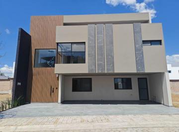 Casa en condominio de 3 habitaciones, San Andrés Cholula · Casa en Venta en Parque Dublin, Lomas de Angelopolis II