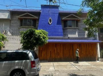 1 · Casa en Venta Sobre Av Principal