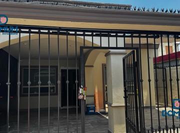 Casa · 200m² · 3 Recámaras · 2 Estacionamientos · Casa - Mitras Centro