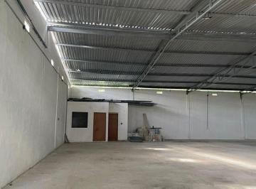 Bodega comercial · 820m² · Venta de Bodega de 820 m² en Cancún.