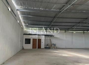 Bodega comercial · 820m² · Venta de Bodega de 820 m² en Cancún.