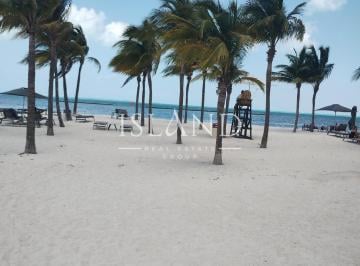 Departamento · 220m² · 2 Recámaras · 2 Estacionamientos · Departamento en Venta en Puerto Cancun - Novo Cancún, Quintana Roo