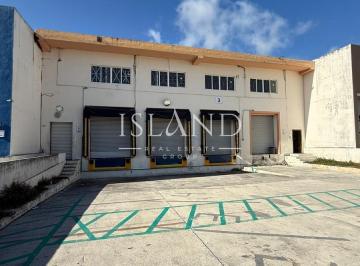 Bodega comercial · 700m² · Renta Bodega de 700 m² con Oficina Dentro de Parque Logístico en Cancun