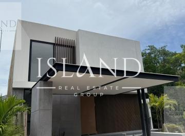 Casa · 281m² · 3 Recámaras · Casa en Venta en Via Cumbres, Cancún Q Roo