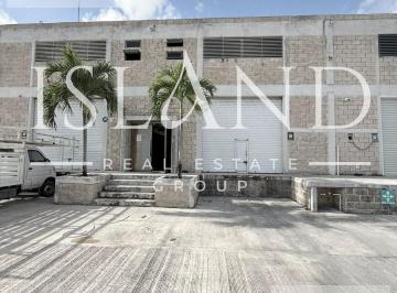 Bodega comercial · 375m² · Bodega en Renta en Cancún Quintana Roo