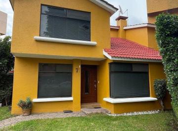 Casa · 236m² · 3 Recámaras · 3 Estacionamientos · Casa en Tepepan, Renta $30.000 Venta $7,100,000 en Condominio. Tlalpan.