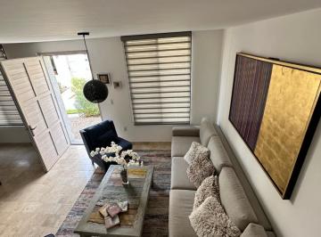Casa · 180m² · 3 Recámaras · 1 Estacionamiento · Casa - San Miguel de Allende