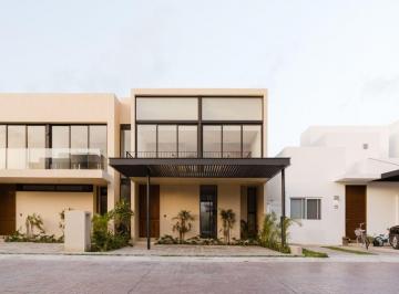 Casa de 3 habitaciones, Benito Juárez · Casa de Lujo en Renta en Río Residencial | 3 Recámaras | Alberca | Acabados Premium | Cancún