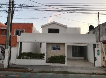 Casa · 121m² · 3 Recámaras · 2 Estacionamientos · Casa en Renta Para Negocio Merida, Fco de Montejo Sobre Av (Nrc - 1785)
