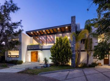 Casa de 5 habitaciones, Querétaro · Casa en Venta, Priv La Rica Juriquilla