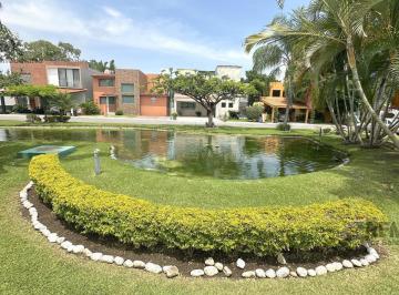 Venta de Residencia Familiar en Exclusivo Fraccionamiento Privado, jiutepec, Morelos · Venta de Residencia Familiar en Exclusivo Fraccionamiento Privado, Jiutepec, Morelos…clave 5800