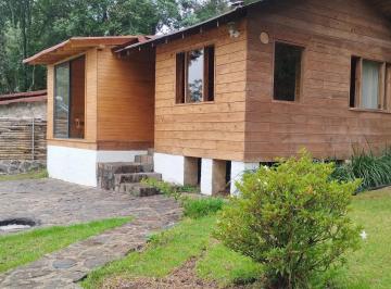 Casa · 90m² · 1 Recámara · 2 Estacionamientos · Cabaña en El Bosque Cerca del Club de Golf Avándaro