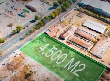 Terreno comercial , Morelia · Terreno de 4,500 m² Sobre Carretera Para Hospital Centro Comercial Torre de Departamentos