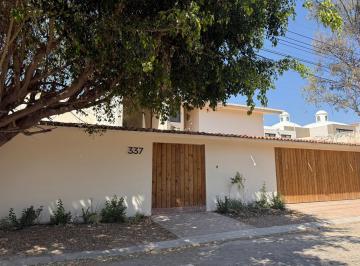 Casa de 3 habitaciones, Querétaro · Venta - Jurica - Casa Granada
