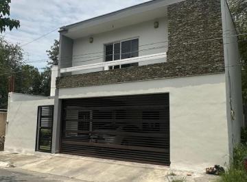 Casa · 281m² · 4 Recámaras · 2 Estacionamientos · Casa - San Pedro El Alamo