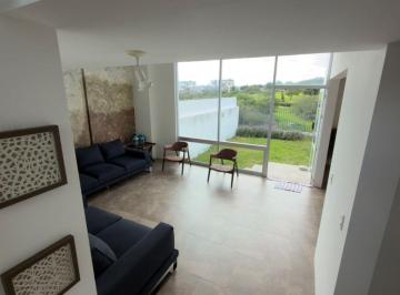 Casa de 3 habitaciones, Querétaro · Casa Seminueva con Amplio Jardín y Vista a Áreas Verdes | La Vista