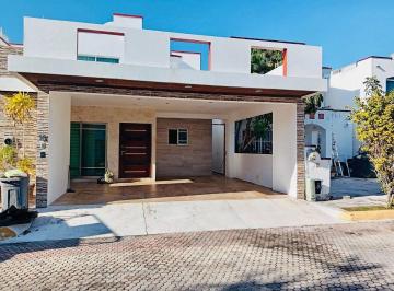 5054837757bc17a0668ec692a3b86fff868909a1b44eaed2fb6282d67d588a94 · Casa en Renta – Fraccionamiento Real del Carmen