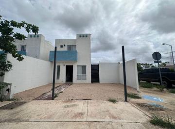Casa de 2 habitaciones, Mérida · Casa de 2 Plantas Amueblada en Paseos de Mérida