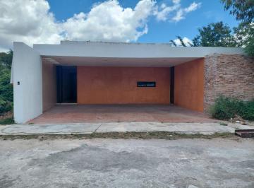 Casa · 362m² · 3 Recámaras · 3 Estacionamientos · Casa en Venta de Una Planta en Conkal