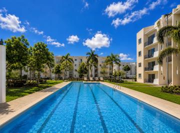 Departamento de 2 habitaciones, Solidaridad · Departamento en Planta Baja y Esquina en Privada con Alberca y Acceso Controlado en Playa del Carmen