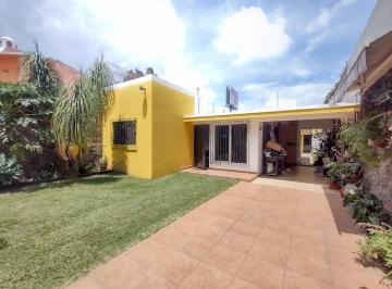 Casa · 225m² · 3 Recámaras · Casa en Venta en un Solo Nivel, en Fracc. Insurgentes, Cuernavaca Morelos.