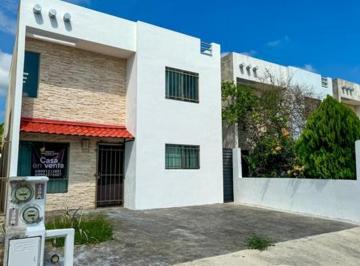 Casa · 174m² · 4 Recámaras · 2 Estacionamientos · Casa en Fraccionamiento Las Américas