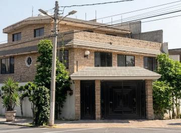 Casa de 4 habitaciones, Tlalnepantla de Baz · Casa en Venta en Colonia Romana, Tlalnepantla | 4 Recámaras | Oportunidad Bancaria Negociable