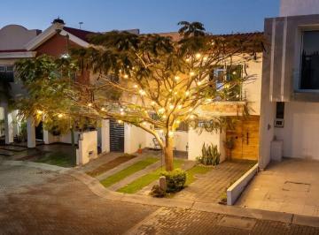 Casa en condominio de 3 habitaciones, Zapopan · Casa de 4 Recamaras Los Almendros Zapopan Norte