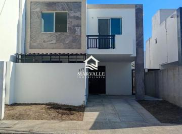 Casa de 3 habitaciones, Altamira · Casa en Renta en Fraccionamiento Privado